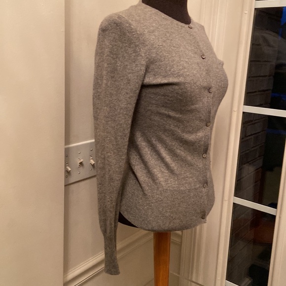 QV Cashmere Cardigan - Picture 2 of 7